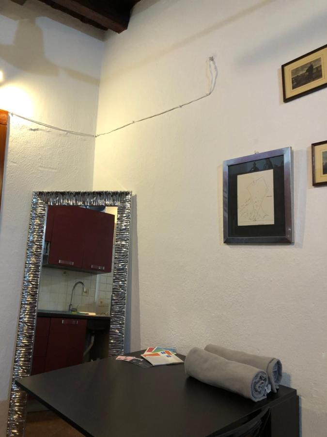 Nicolaiano House - Scardicchio Maisons Bari Bagian luar foto